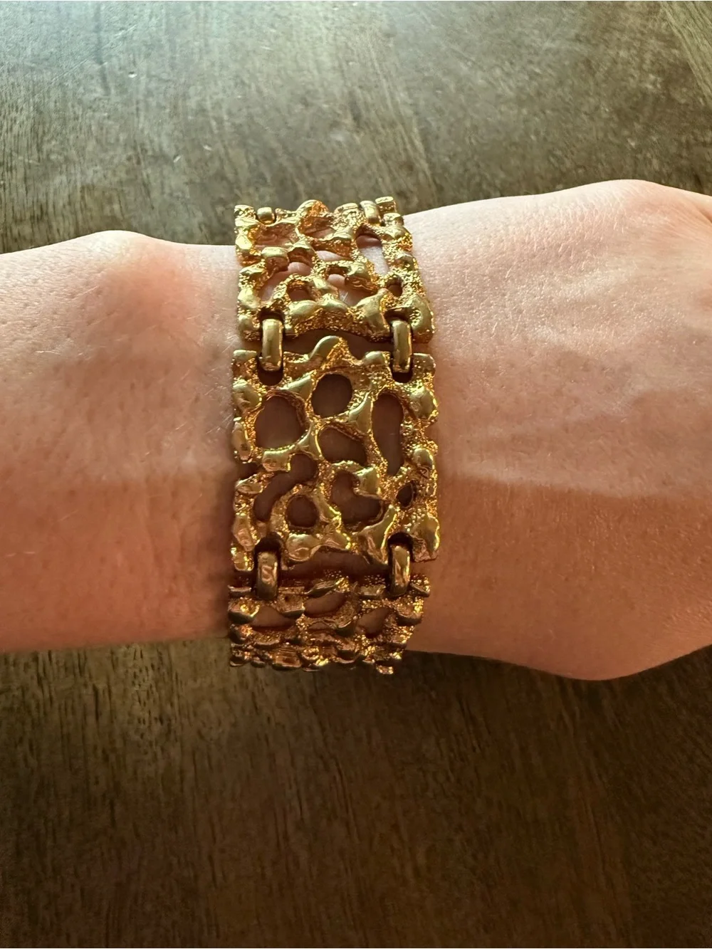 Vintage AVON bracelet